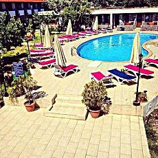 Assos Kadırga Otel